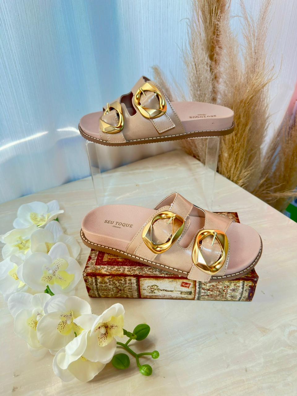 Papete Feminina Premium com Fivelas Douradas SEU TOQUE SHOES